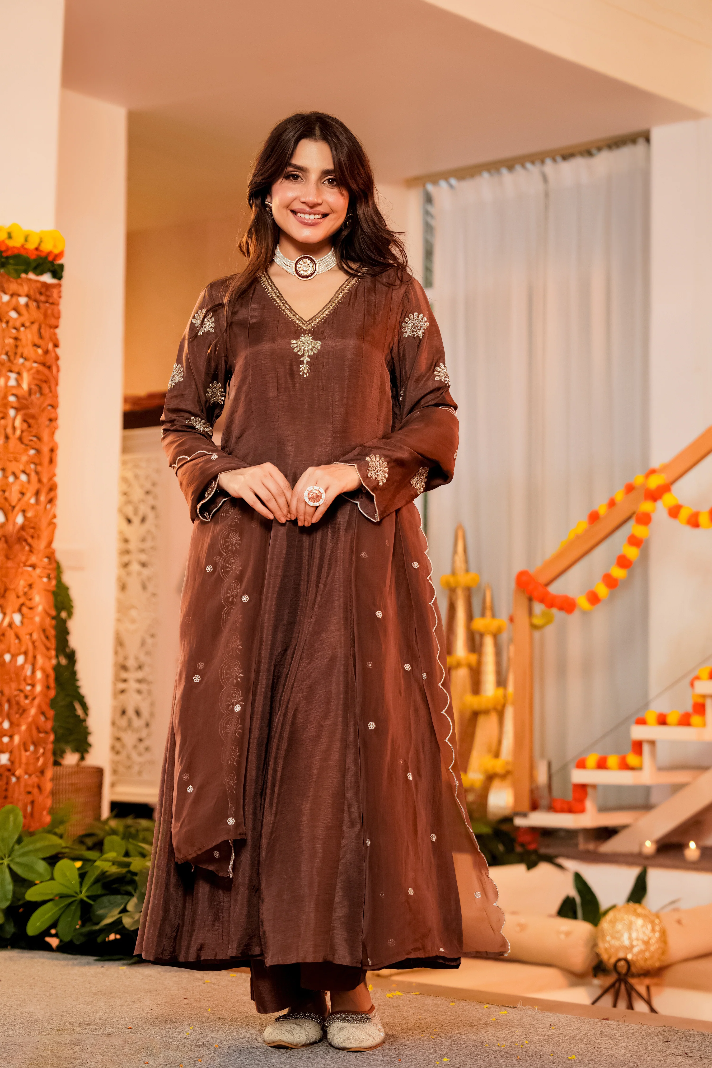 Mocha Royale Satori Silk Suit Set - Image 8