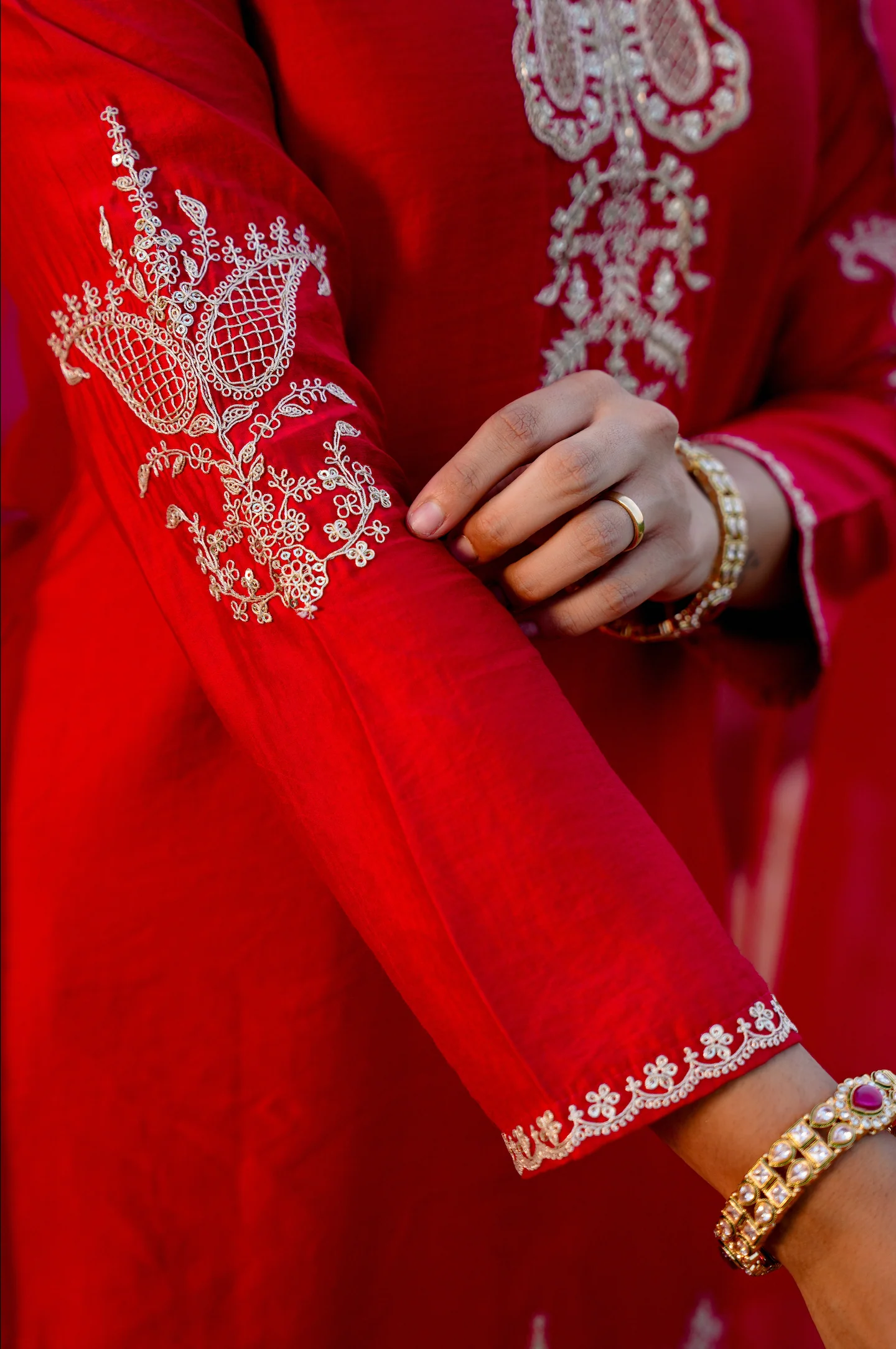 Karwa Crimson Satoori Silk Garara Suit Set - Image 6