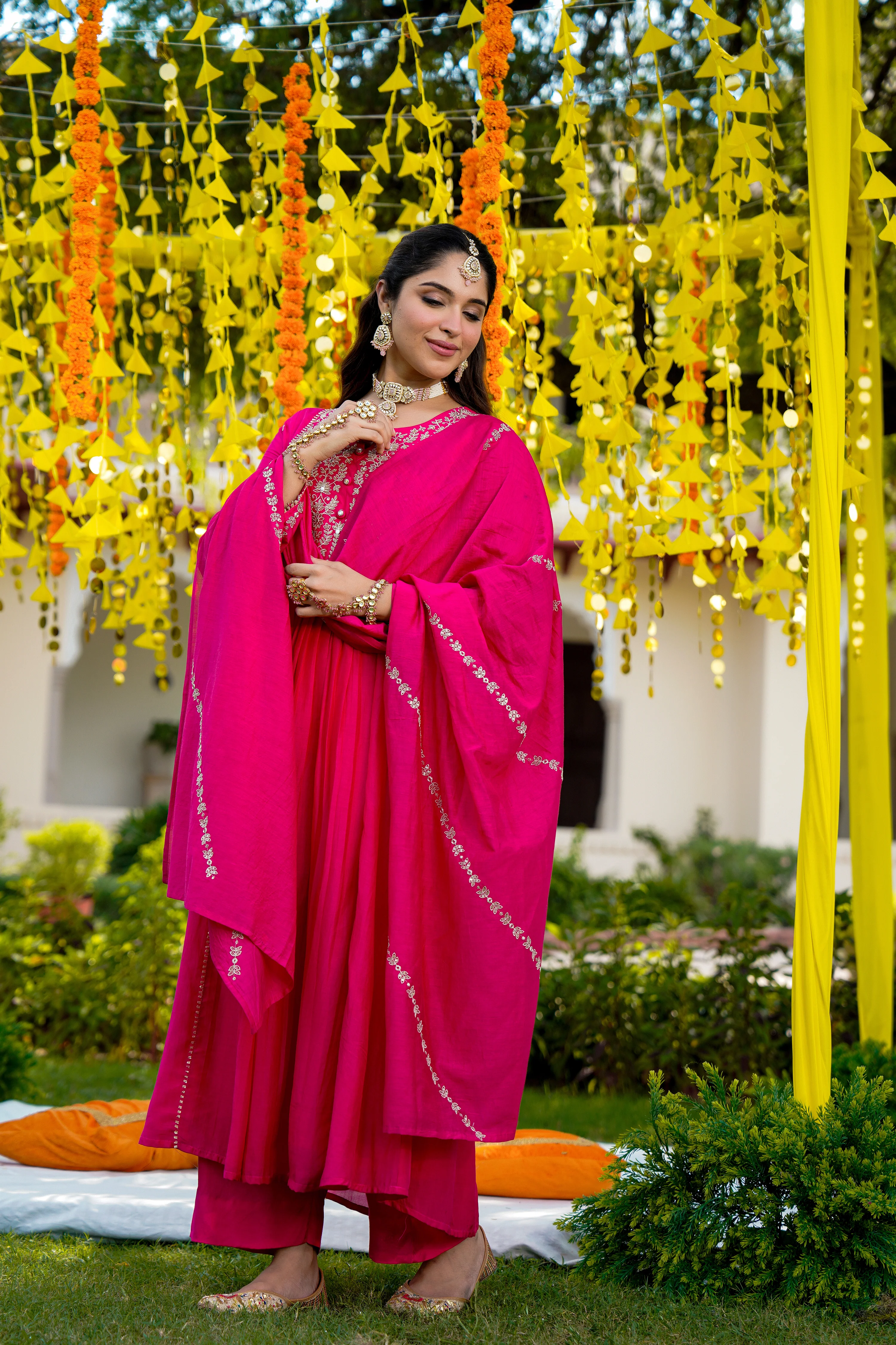 Rani Zari Pink Suit Set - Image 4