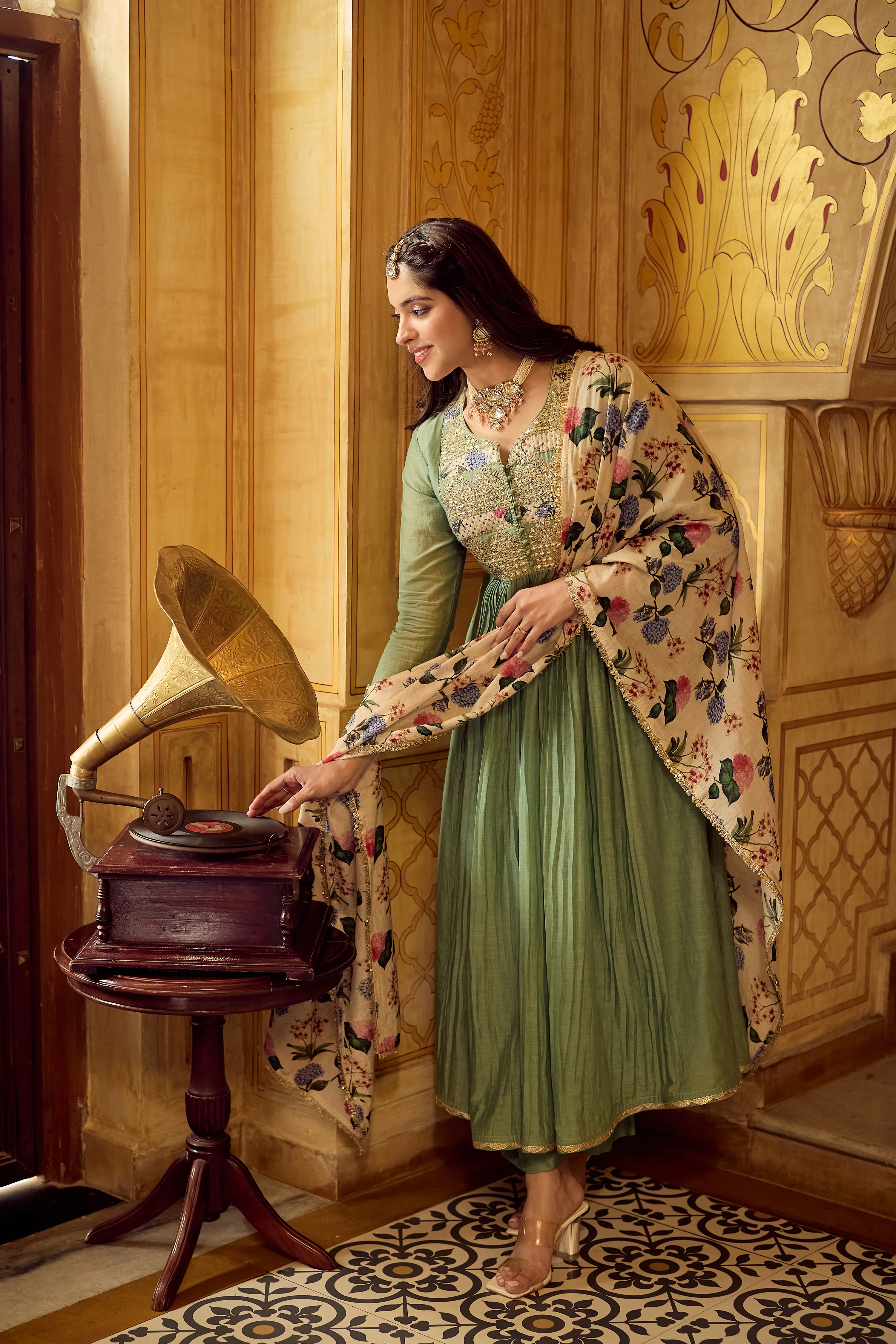 Pastel Green Chanderi Embroidered Suit Set - Image 21