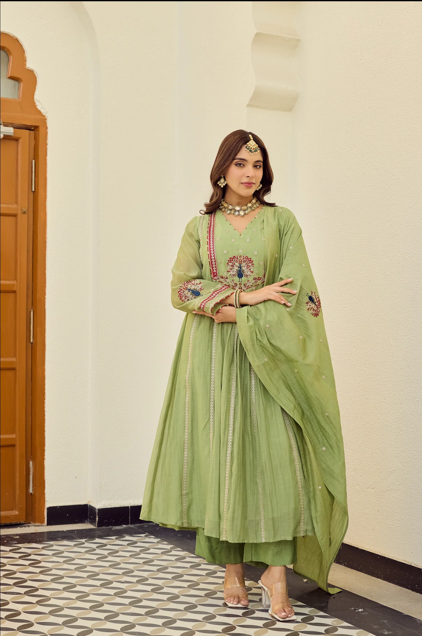Pista Grace Embroidered Suit Set - Image 7