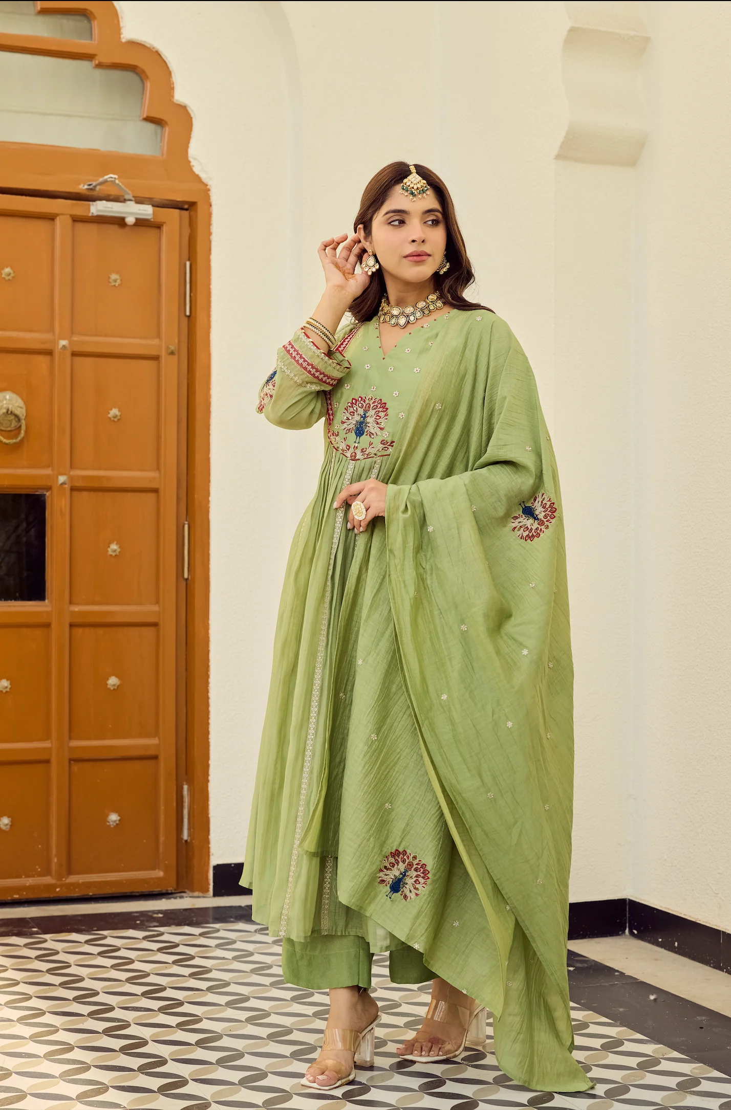 Pista Grace Embroidered Suit Set - Image 8